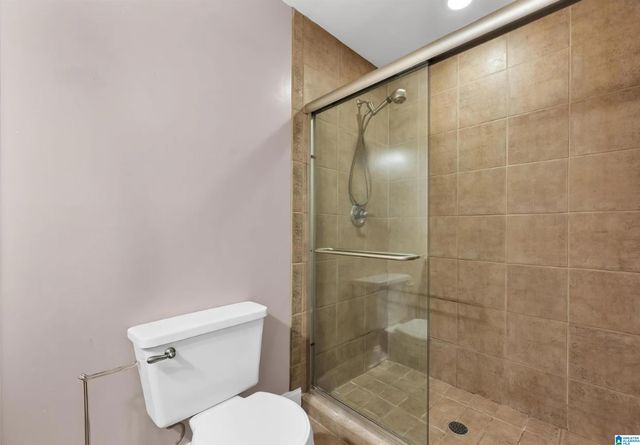 807 Gables Dr Unit 807, Hoover, AL 35244