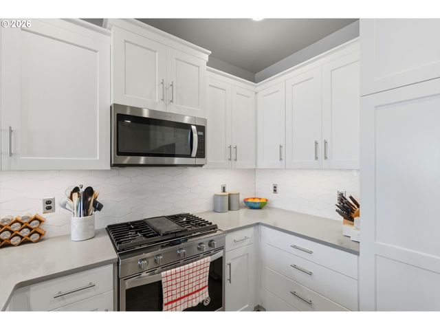 4175 Se CENTURY Blvd, Hillsboro, OR 97123