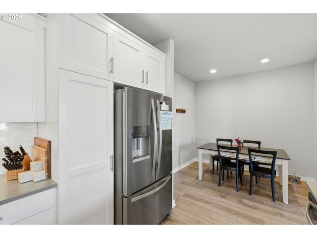 4175 Se CENTURY Blvd, Hillsboro, OR 97123