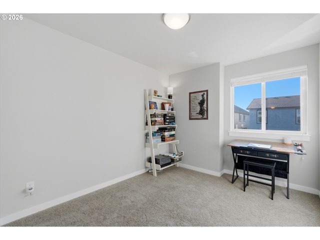 4175 Se CENTURY Blvd, Hillsboro, OR 97123