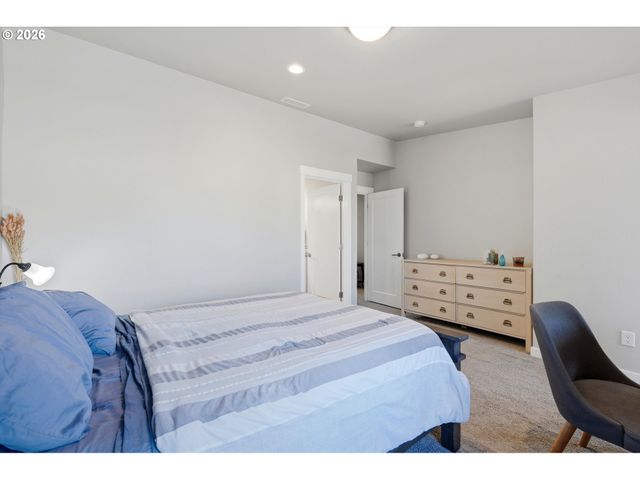 4175 Se CENTURY Blvd, Hillsboro, OR 97123