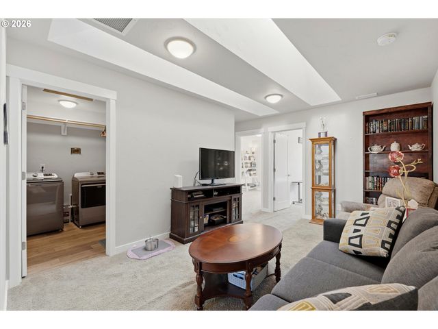 4175 Se CENTURY Blvd, Hillsboro, OR 97123