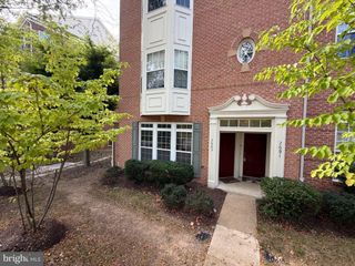 2689 SHEFFIELD HILL WAY, Woodbridge, VA 22191