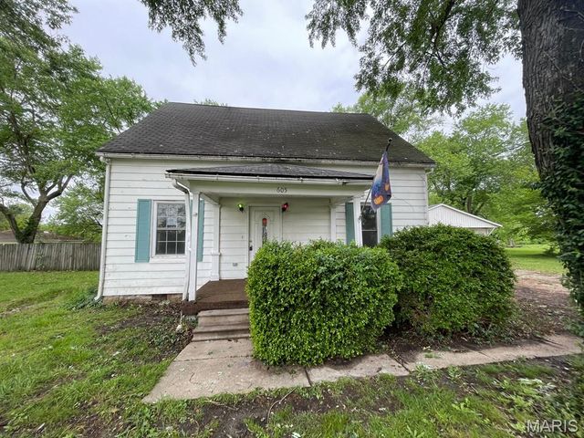 605 S Edwardsville Road, Worden, IL 62097