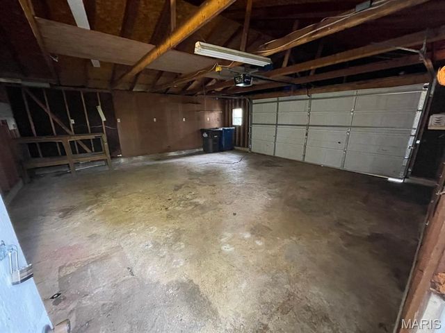 605 S Edwardsville Road, Worden, IL 62097