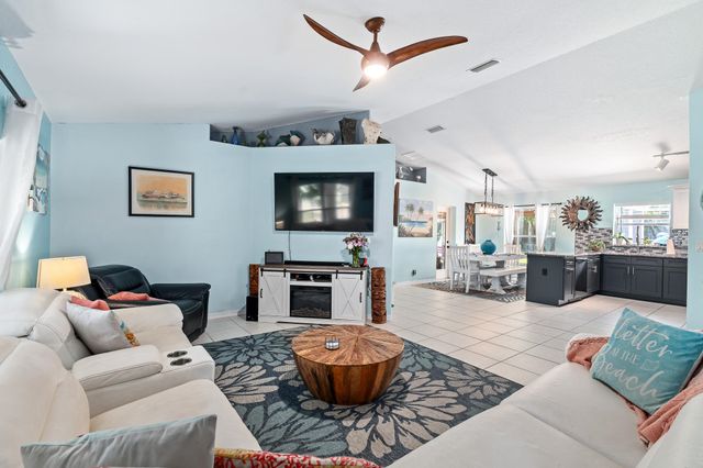 34 Beaverdam, Palm Coast, FL 32137