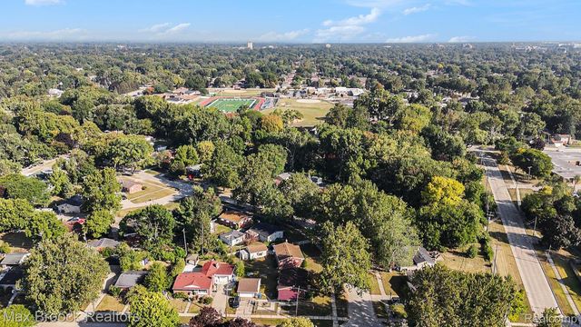 22811 N Brookside Drive, Dearborn Heights, MI 48125