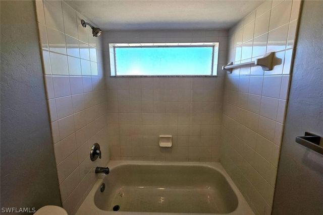 3012 40th ST SW, Lehigh Acres, FL 33976