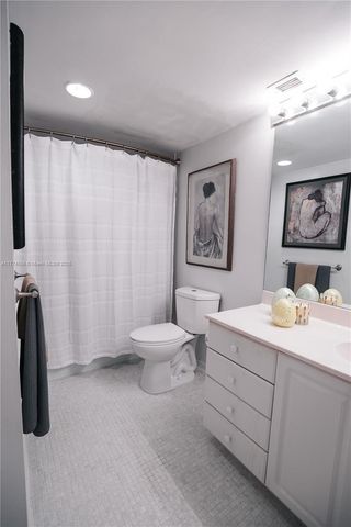 19390 Collins Ave 1614, Sunny Isles Beach, FL 33160