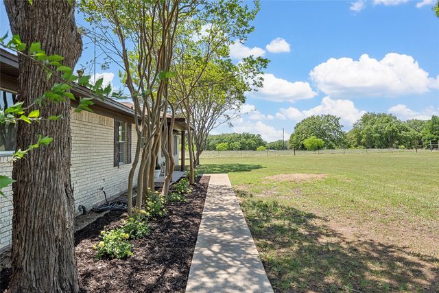 2988 Old Axtell Road, Axtell, TX 76624