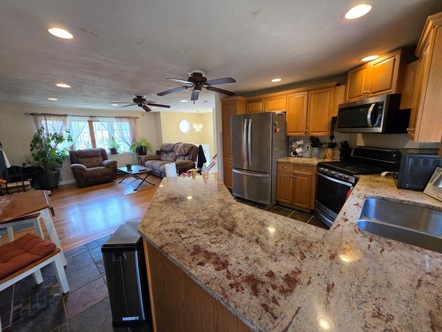 19 Bowdoin Dr, Milford, MA 01757