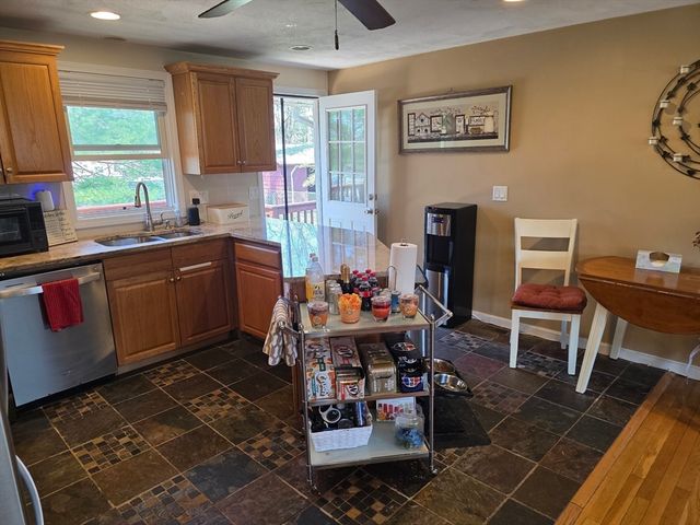 19 Bowdoin Dr, Milford, MA 01757