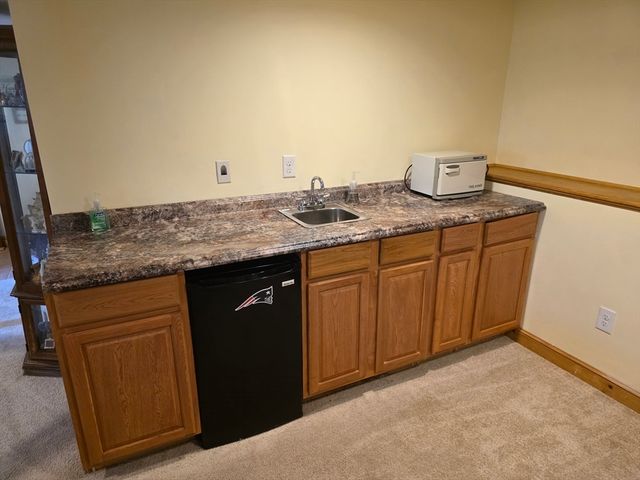 19 Bowdoin Dr, Milford, MA 01757