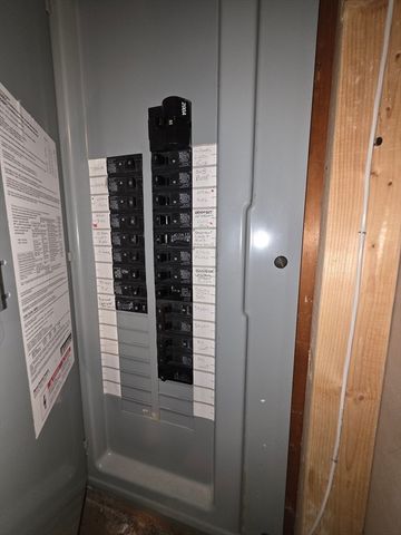 19 Bowdoin Dr, Milford, MA 01757