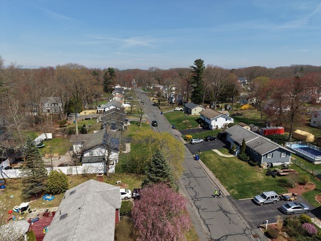 19 Bowdoin Dr, Milford, MA 01757