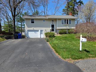 19 Bowdoin Dr, Milford, MA 01757