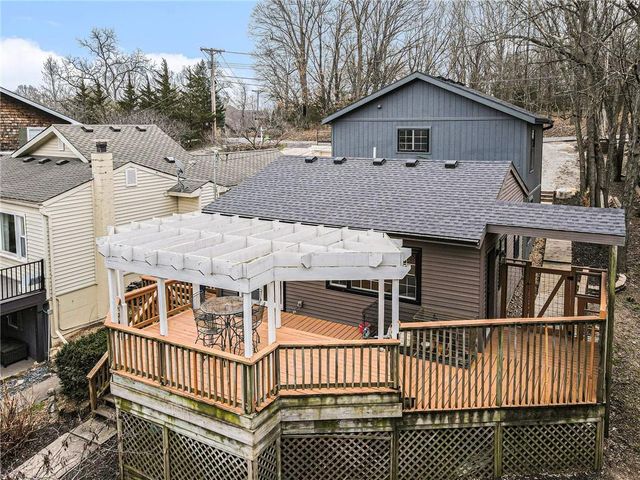 77 R Street, Lee's Summit, MO 64086