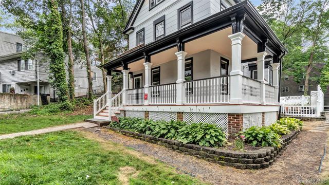 22 Town Path 2, Glen Cove, NY 11542