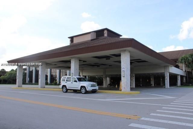 200 SW 132nd Way 104L, Pembroke Pines, FL 33027