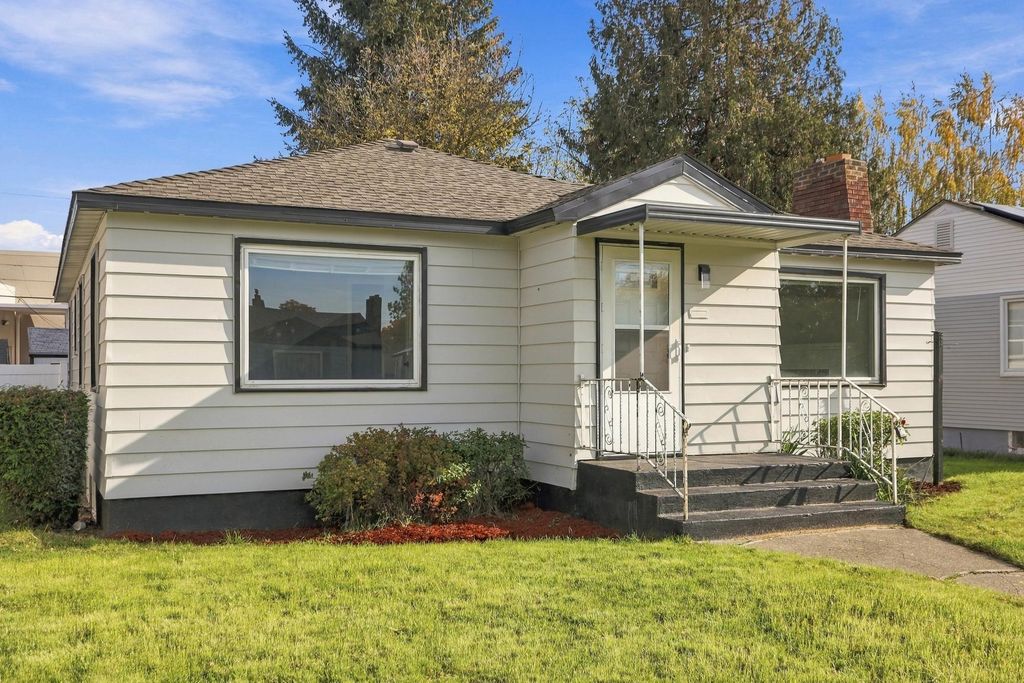 4728 N Normandie St, Spokane, WA 99205 photo 2