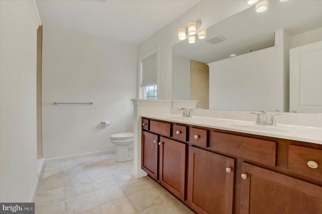 613 RISHEL DR, York, PA 17406