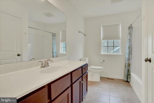 613 RISHEL DR, York, PA 17406