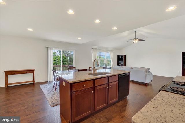 613 RISHEL DR, York, PA 17406