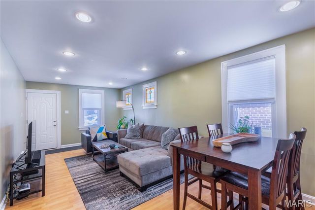 1518 Graham Street, St Louis, MO 63139