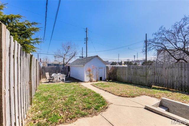 1518 Graham Street, St Louis, MO 63139
