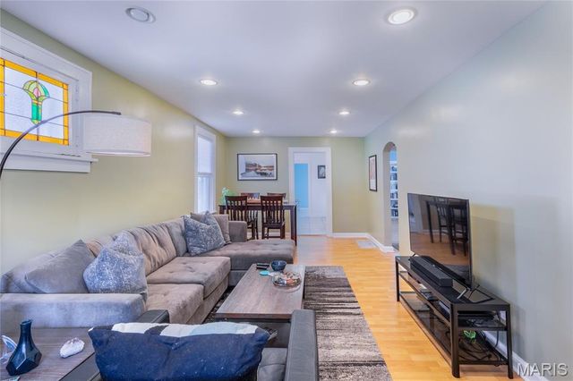 1518 Graham Street, St Louis, MO 63139