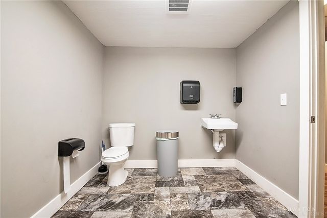 1701 Lexington Avenue, Springfield, OH 45505