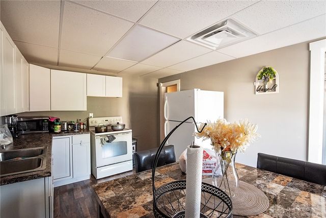 1701 Lexington Avenue, Springfield, OH 45505