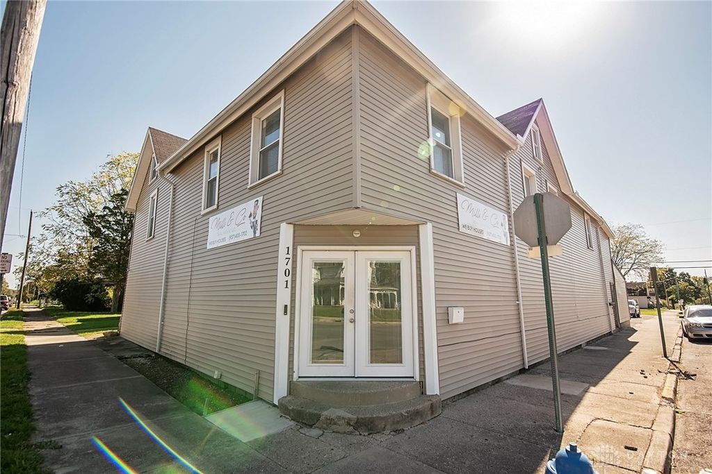 1701 Lexington Avenue, Springfield, OH 45505