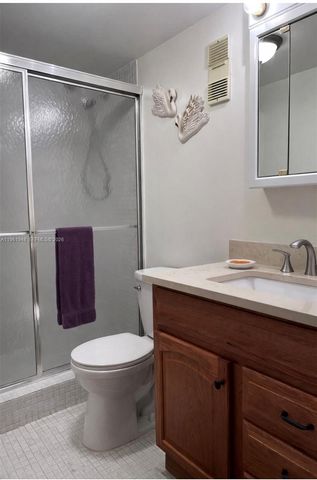 1300 Saint Charles Place L22, Pembroke Pines, FL 33026