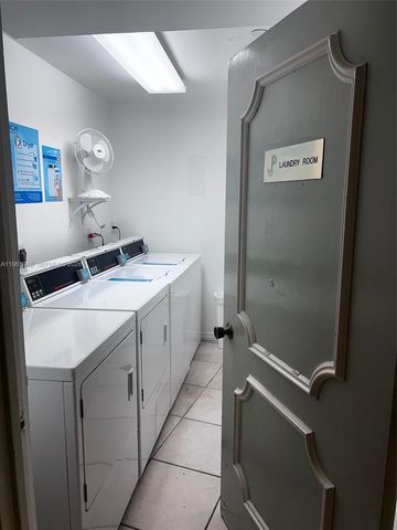 1300 Saint Charles Place L22, Pembroke Pines, FL 33026