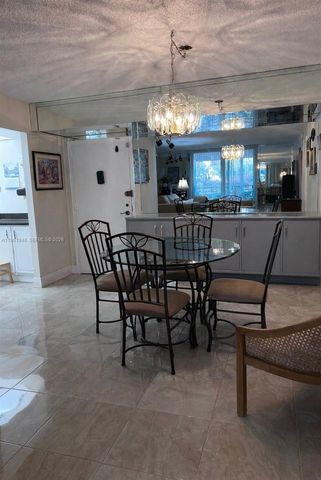 1300 Saint Charles Place L22, Pembroke Pines, FL 33026