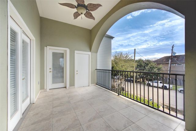 1117 W 18th Street, Houston, TX 77008