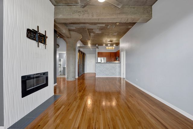 1000 W 15th Street 326, Chicago, IL 60608