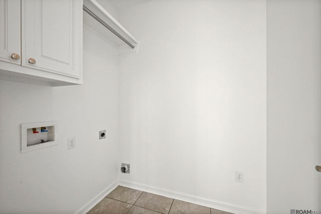 25350 White Lake Ave, Livingston, LA 70754