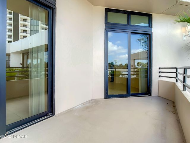 1 Oceans West Blvd Apt 1A5, Daytona Beach Shores, FL 32118