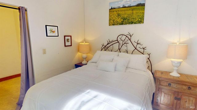 380-378 Bohemian Hwy, Freestone, CA 95472