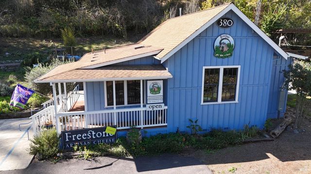 380-378 Bohemian Hwy, Freestone, CA 95472