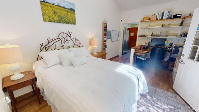 380-378 Bohemian Hwy, Freestone, CA 95472