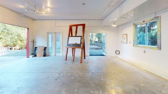 380-378 Bohemian Hwy, Freestone, CA 95472