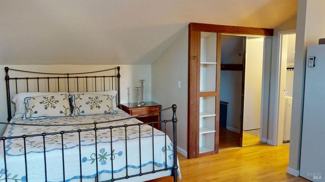 380-378 Bohemian Hwy, Freestone, CA 95472