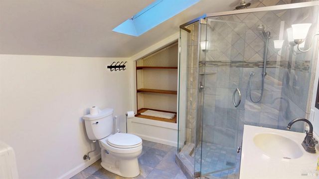 380-378 Bohemian Hwy, Freestone, CA 95472