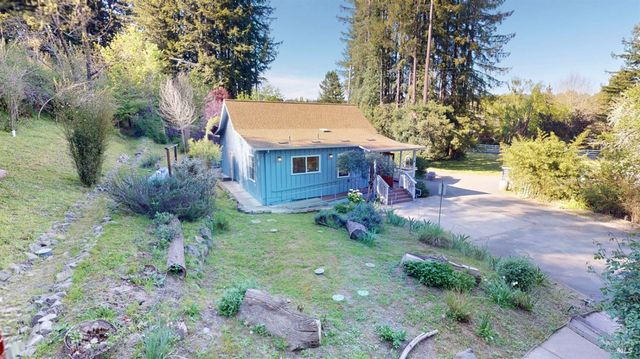 380-378 Bohemian Hwy, Freestone, CA 95472