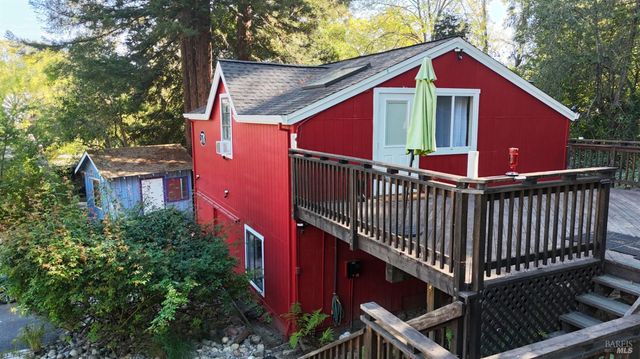 380-378 Bohemian Hwy, Freestone, CA 95472