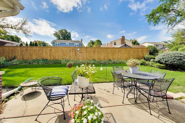 707 E Monterey Road, Palatine, IL 60074