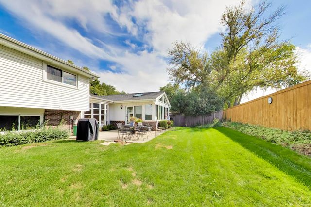 707 E Monterey Road, Palatine, IL 60074